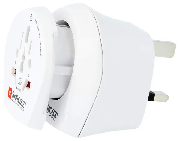 SKROSS Combo World to UK Travel Adaptor, 250V, 13A, White
