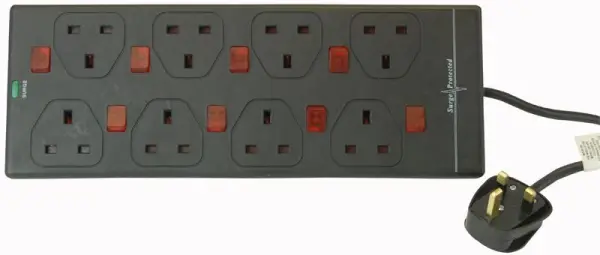 PRO ELEC 8口タップ 雷サージ保護 5m ブラック