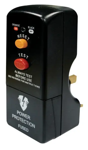 MASTERPLUG Enchufe de Seguridad RCD sin Enclavamiento, 13A 230V