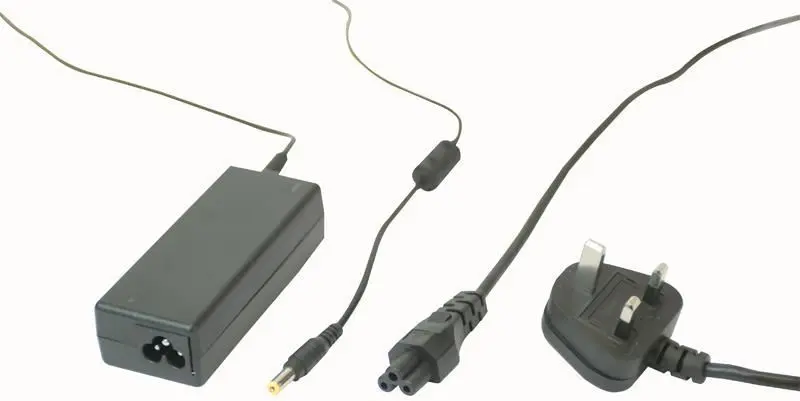 Pro Elec 19V 3.6A Laptopvoeding met UK-stekker