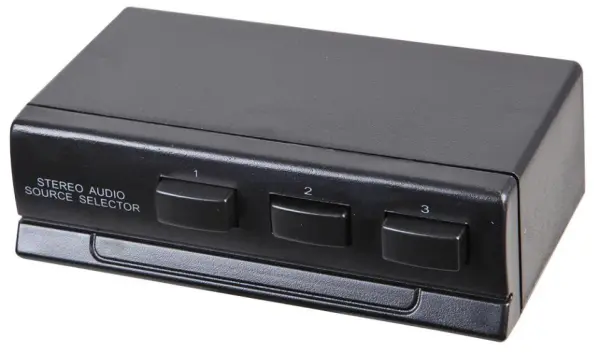 PRO SIGNAL 1x3 Stereo Audio Switch Box
