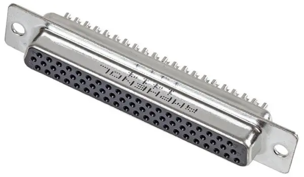 Amphenol Conector D-Sub de 62 Pines Alta Densidad, Tipo Solder Cup