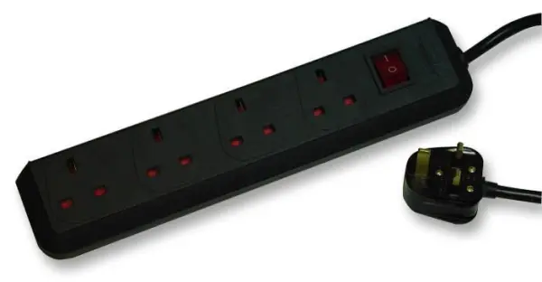 Brennenstuhl Extensão Elétrica Eco-Line 4 Tomadas, 1.5m Preto