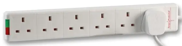 PRO ELEC Sreang Síneadh Slánaithe 6-Phort, Bán, 2m