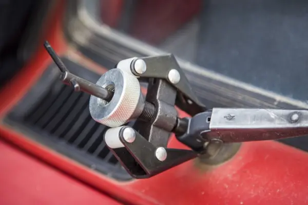 Blue Spot Tools 风挡雨刮臂和电池端子拆卸器