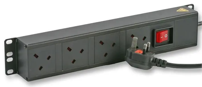 POWERDATA TECHNOLOGIES יחידת חלוקת חשמל אנכית 4 יציאות לתרז 19 אינץ' (תקן UK)