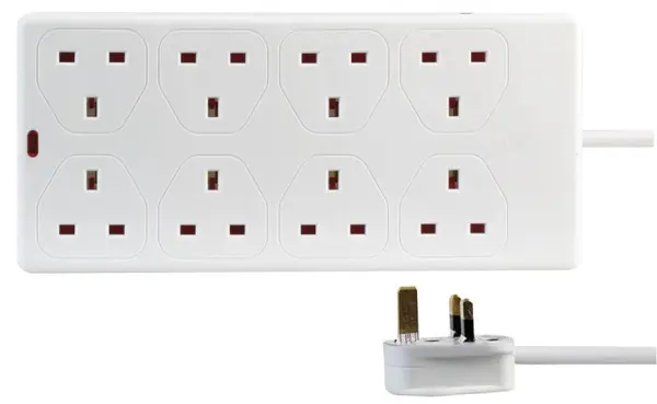 PRO ELEC Multiprise 8 prises, 13A, 0.5m, Blanc