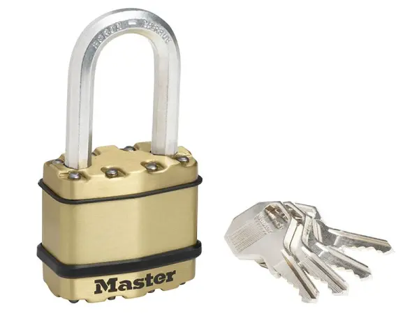 Master Lock Excell™ Cadenas à finition laiton 45mm - 4 goupilles
