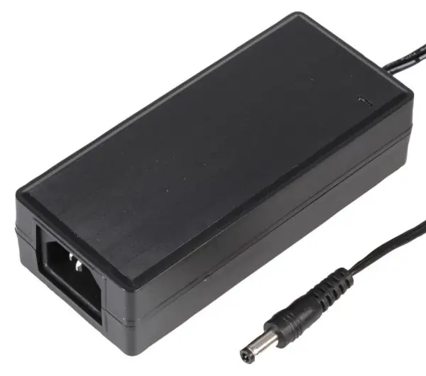 PRO ELEC - Soláthar Cumhachta Deasc 12V 5A, 60W, IEC C14