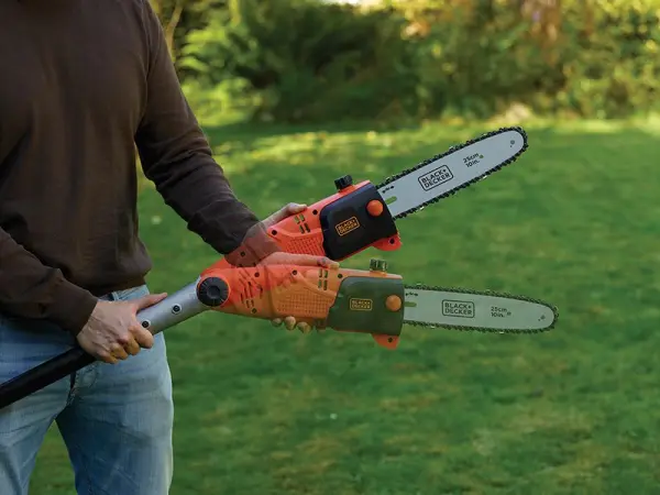 BLACK + DECKER PS7525 Corded Pole Saw 25cm Bar 800W