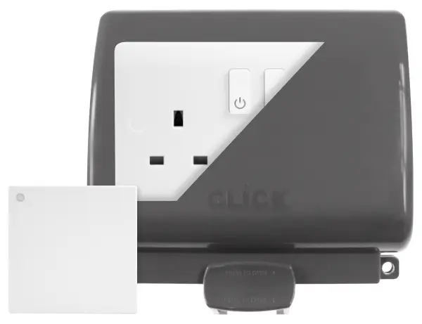 Click Smart+ Switched Outdoor Socket and Hub Kit