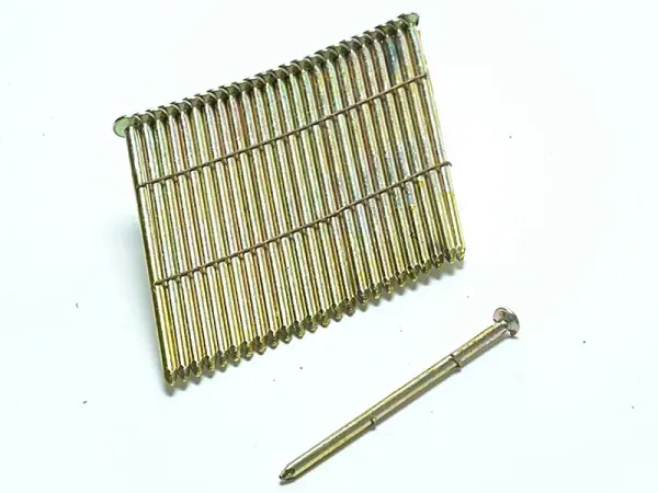 Clous lisses galvanisés Bostitch 28°, 3.1x90mm (Boîte de 2000)