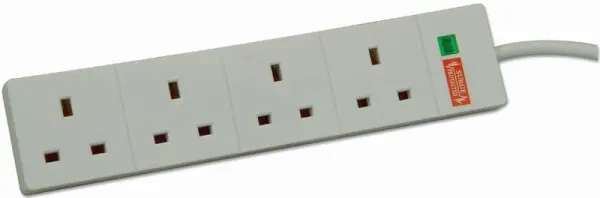 PRO ELEC - Multiprise anti-surtenseur 4 prises, 1m, 13A