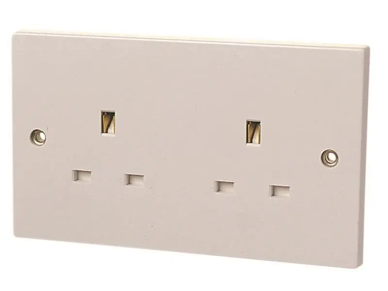 Dencon 2-Gang 13A Unswitched Socket, White