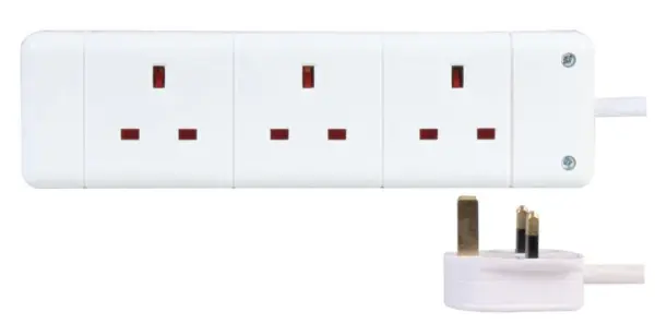 PRO ELEC 白色3位拖板 1米線長