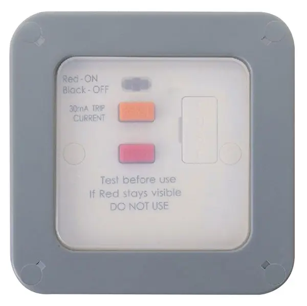 BG Electrical 13A Venkovní spínač s pojistkou a RCD