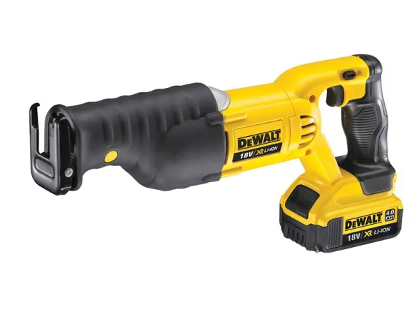 DEWALT DCS380M2 XR Reciprocating Saw 18V with 2 x 4.0Ah Li-ion