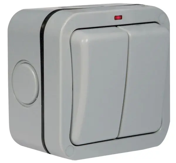 BG ELECTRICAL Venkovní dvoucestný spínač 20A s neonovým ukazatelem