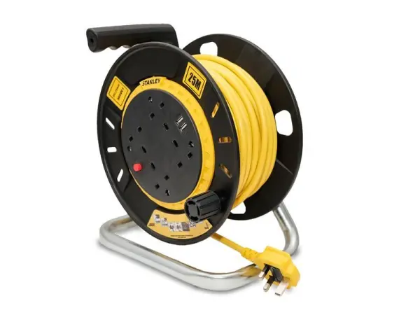 Bobine de Cabo Tambor Aberto STANLEY® 4 Tomadas + 2 USB 25m