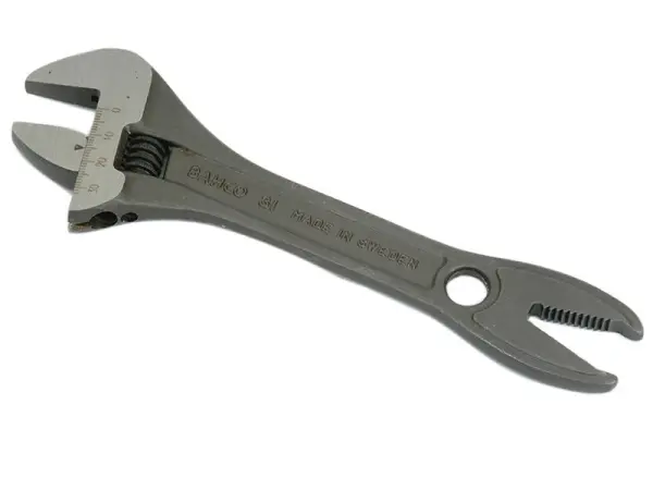 Bahco 31 Black Adjustable Wrench, Alligator Jaw, 200mm (8in)