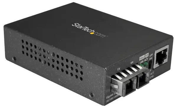 StarTech.com Gigabit Ethernet to SM Fibre Media Converter SC 10km