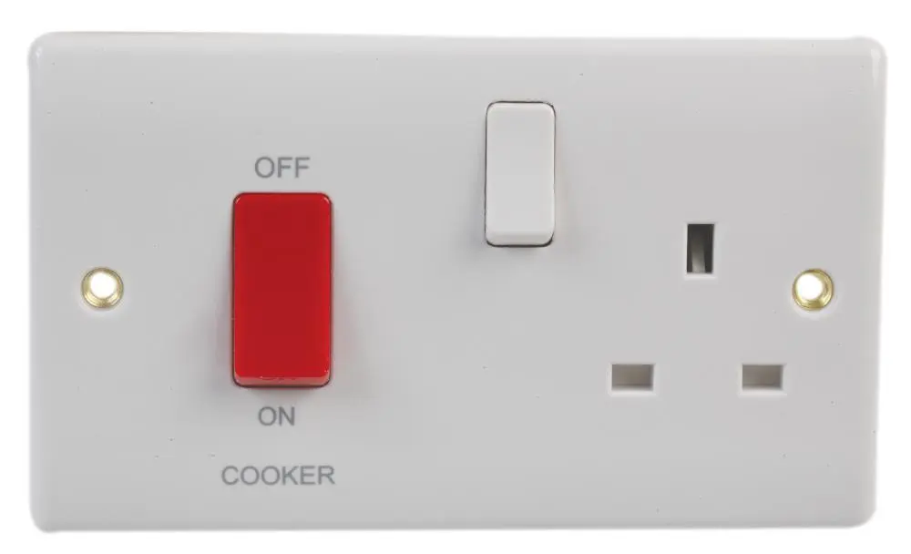 BG Interruptor de Control para Cocina de 45A DP con Enchufe, Blanco