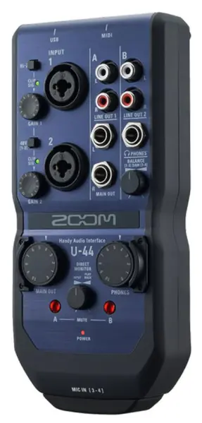 ZOOM - 4x4 USB Audio-Interface mit XLR/TRS/Optisch/Koaxial