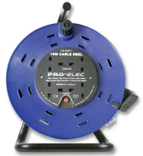 PRO ELEC Carreto de Cabo 15m, 13A, 4 Tomadas, 240V
