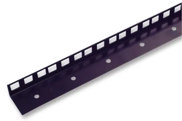 PENN ELCOM Ocelový rackový pás 19'' pro 30U skříně