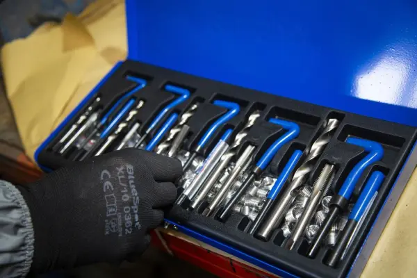 Blue Spot Tools 131件 螺纹修复套装 M5-M12 多功能工具箱