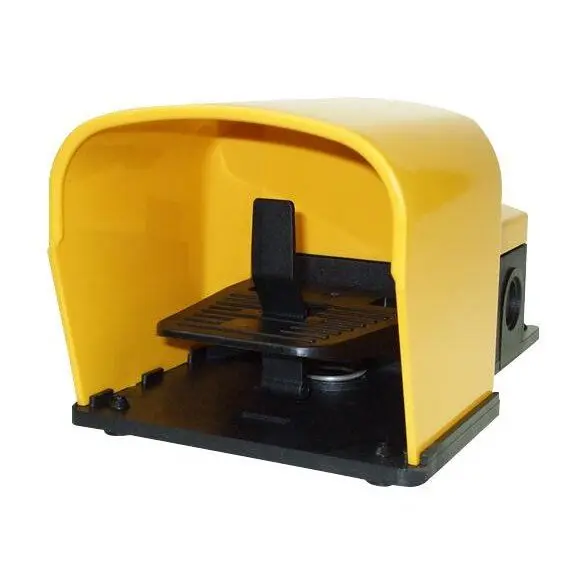 Shrouded Foot Operated Switch, SPST, 250V AC, 6A