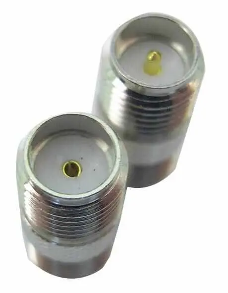 Adaptateur SMA vers SMA polarité inversée Siretta