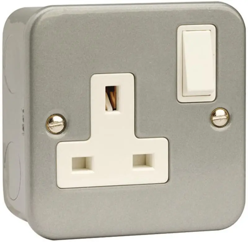 CLICK 1 Gang DP 13A Metal Clad Switched Socket