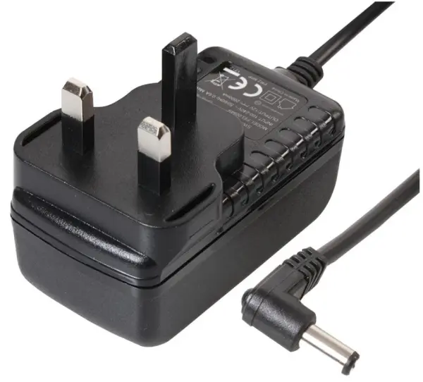 PRO ELEC Fonte de Alimentação 12V 2A, Com Conector em Ângulo Reto de 2.1mm